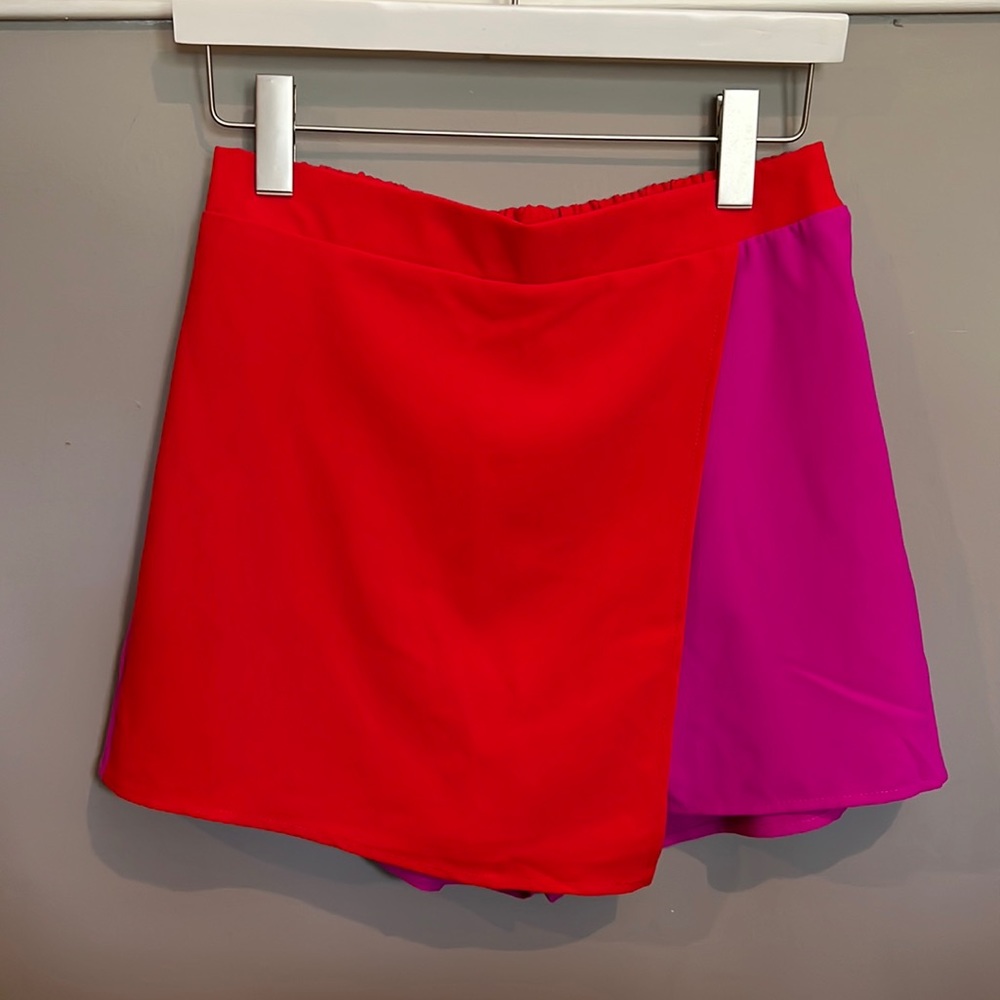 TCEC Asymmetrical color Block Skort Med